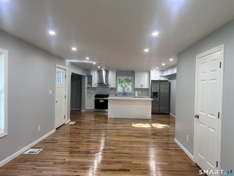215 Maple Street East Haven CT 06512