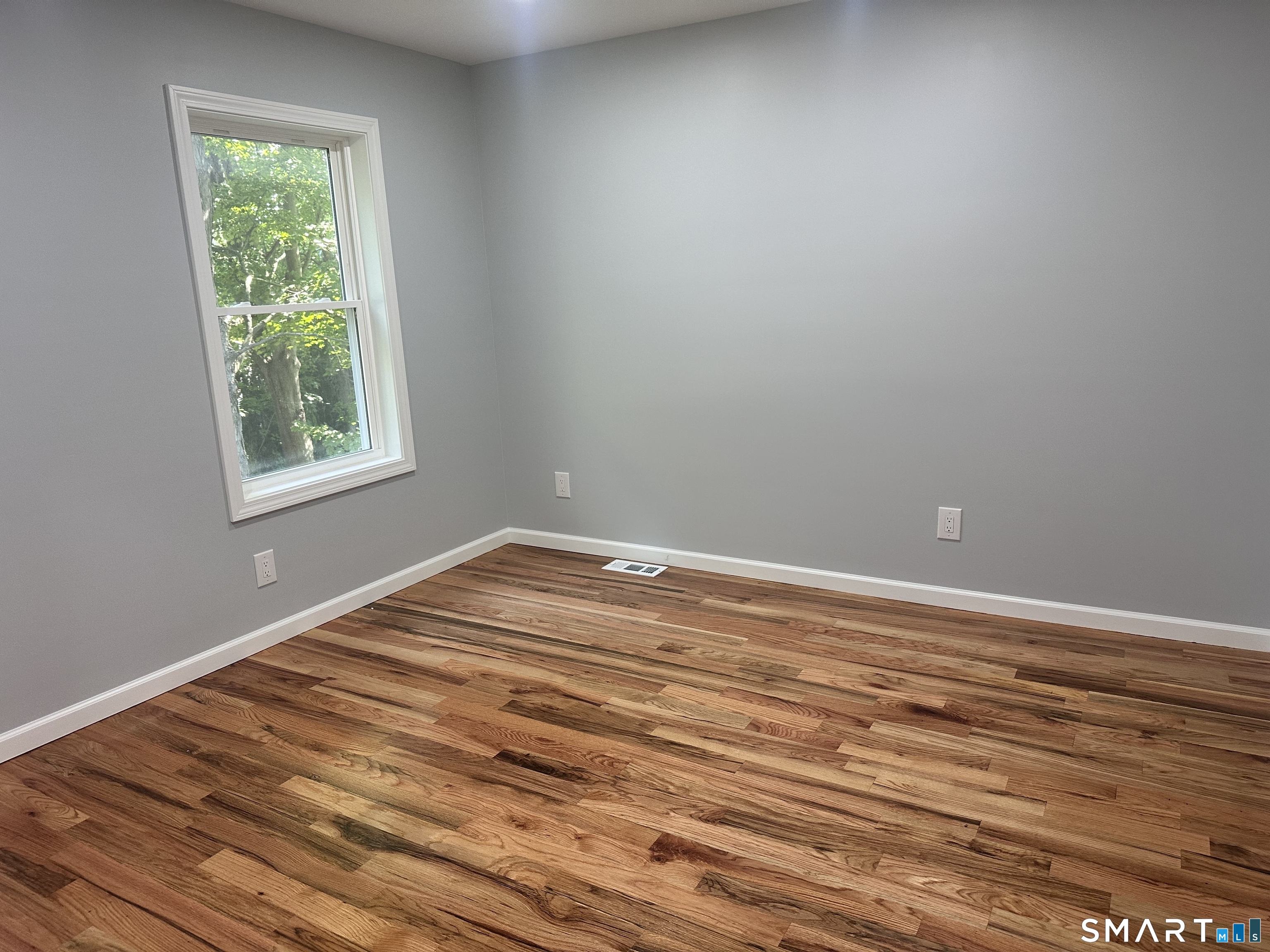 215 Maple Street East Haven CT 06512