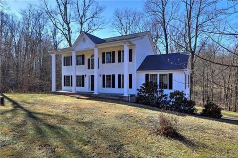 15 Nicholas Court Prospect CT 06712