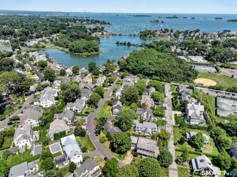 14 Meridian Road Norwalk CT 06853
