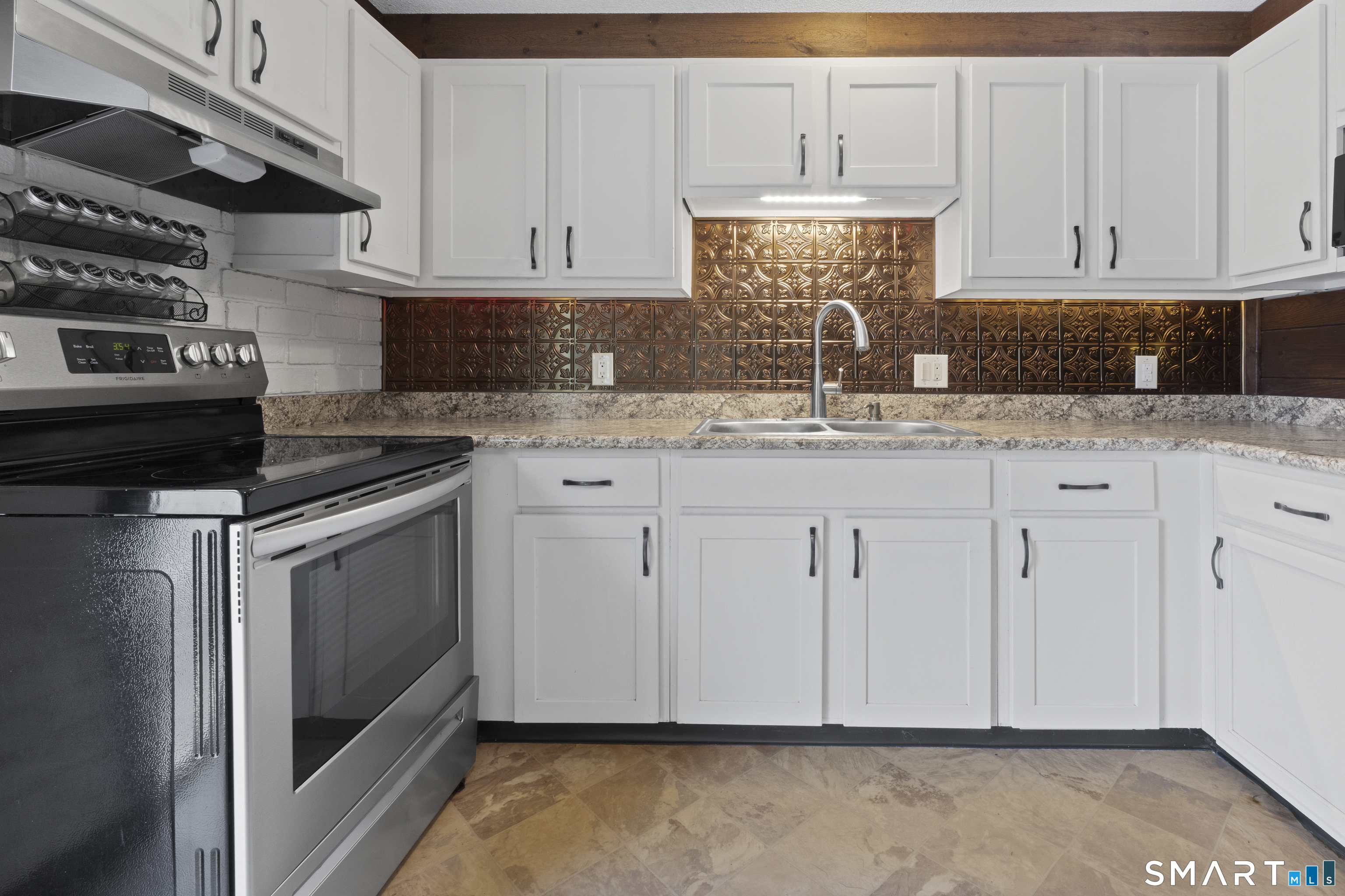 13 Fernwood Street Plainfield CT 06374