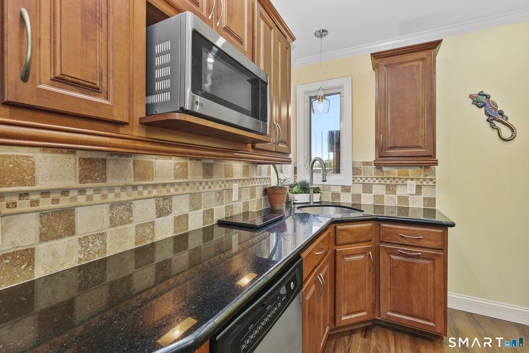 26 Melrose Place Stamford CT 06902