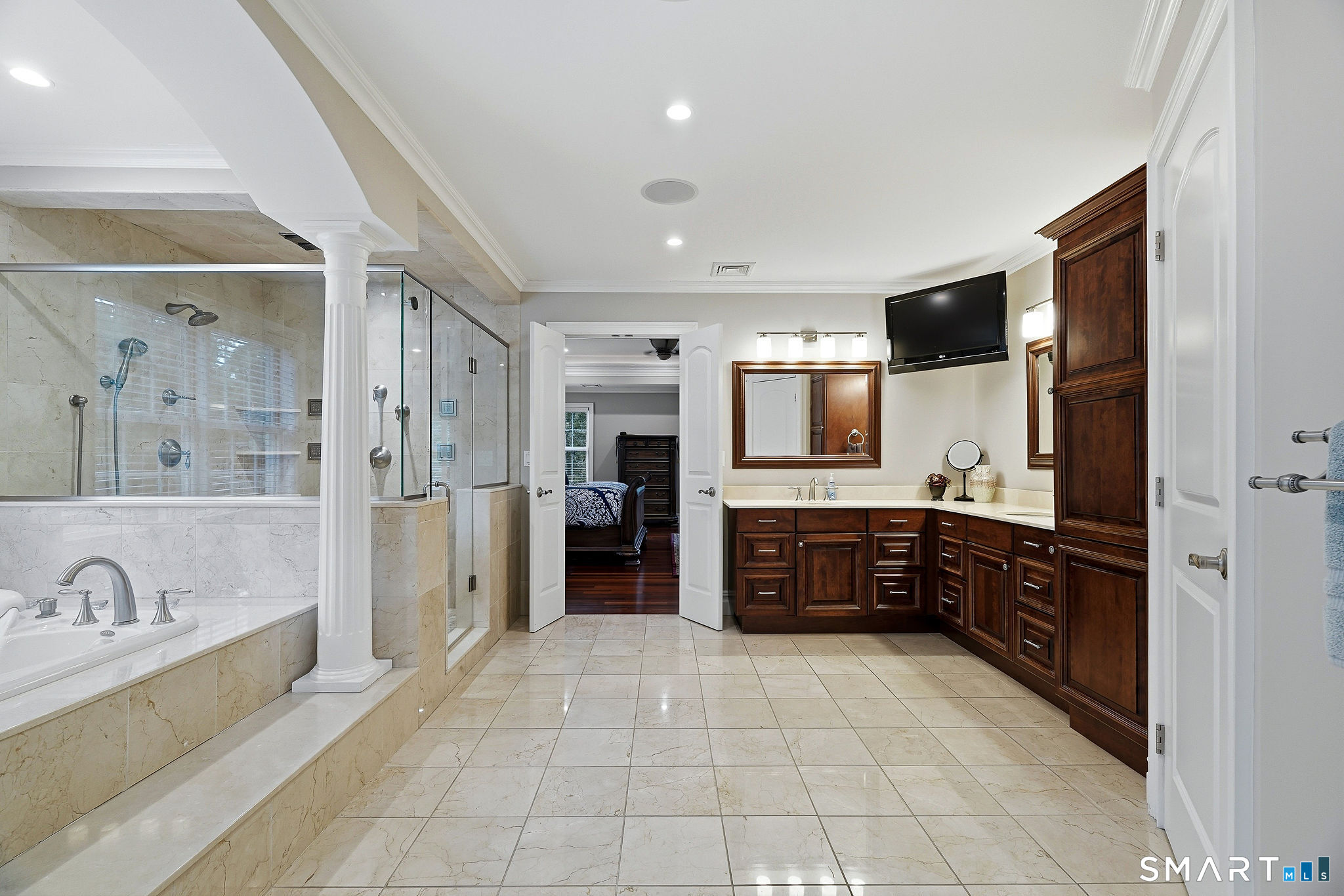 8 Lindera Lane Clinton CT 06413