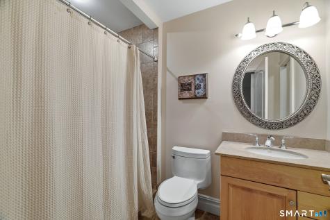 8 Lindera Lane Clinton CT 06413