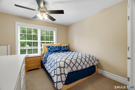 8 Lindera Lane Clinton CT 06413