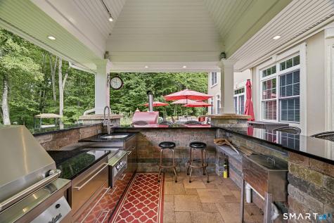 8 Lindera Lane Clinton CT 06413