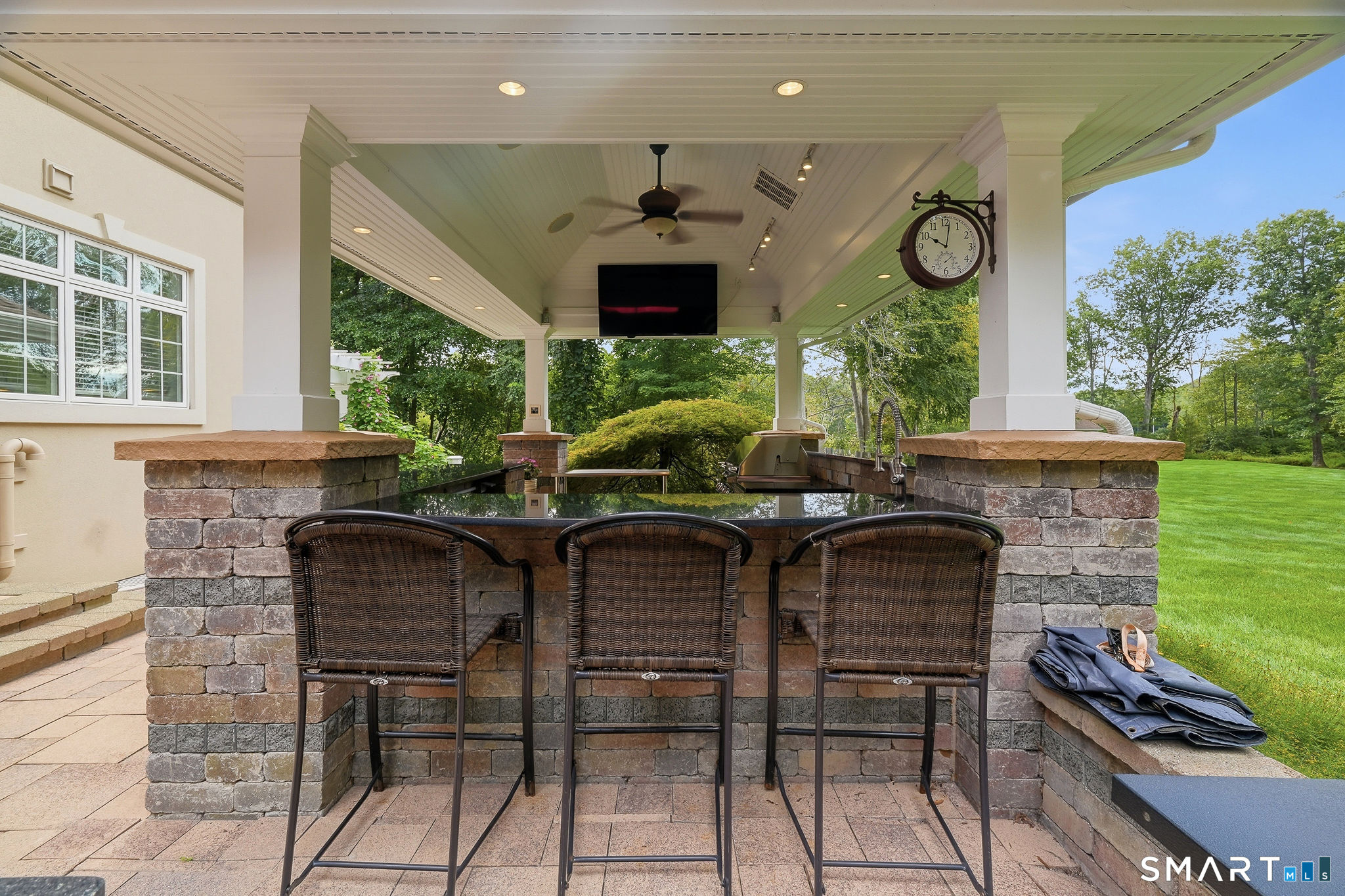 8 Lindera Lane Clinton CT 06413