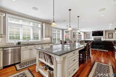 8 Lindera Lane Clinton CT 06413