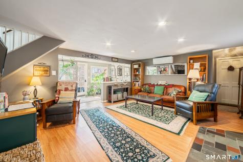 10 Mountain Trail East Hampton CT 06424
