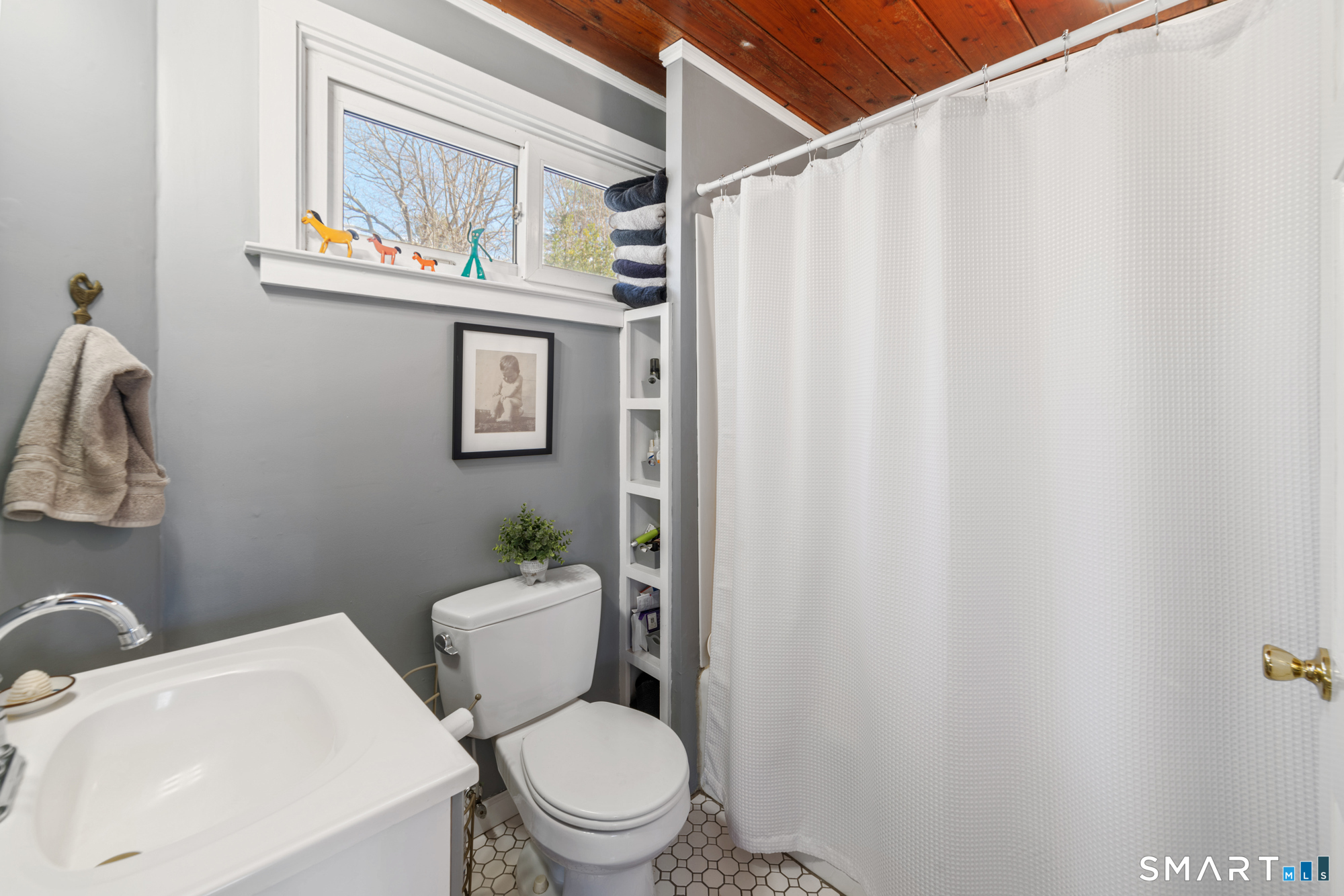 10 Mountain Trail East Hampton CT 06424