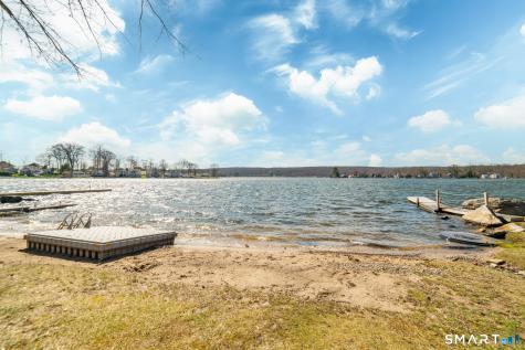 10 Mountain Trail East Hampton CT 06424