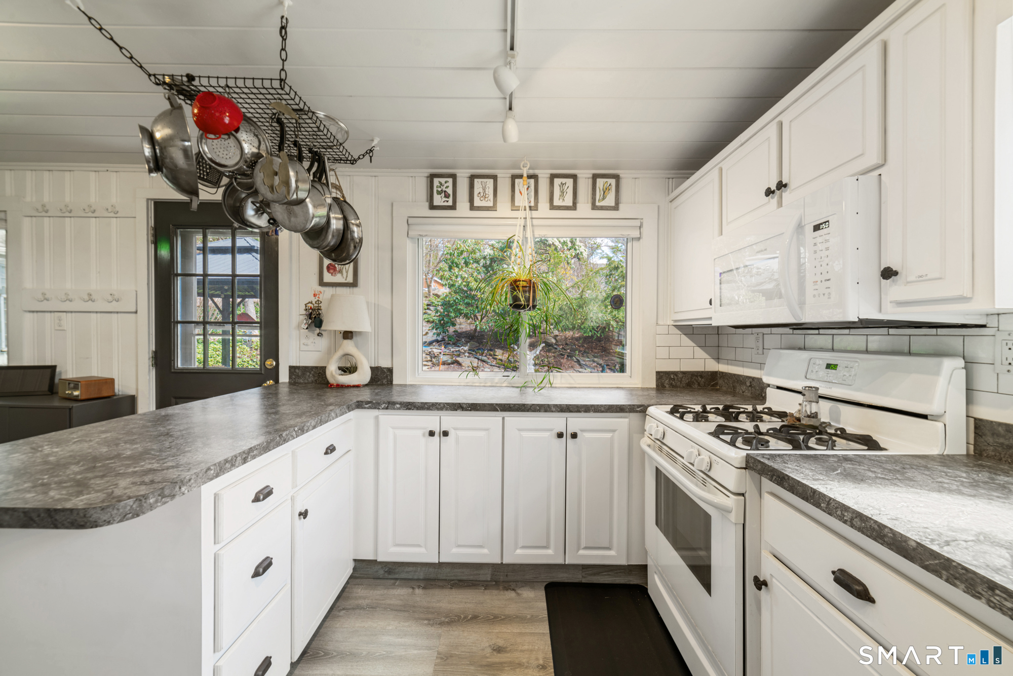 10 Mountain Trail East Hampton CT 06424