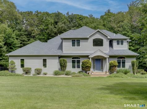 32 Avebury Lane Tolland CT 06084