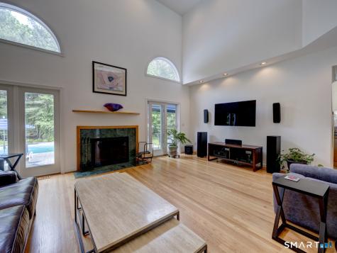 32 Avebury Lane Tolland CT 06084