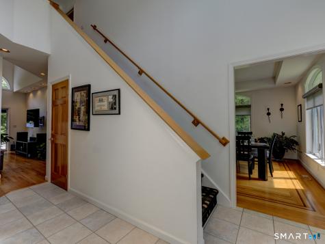 32 Avebury Lane Tolland CT 06084
