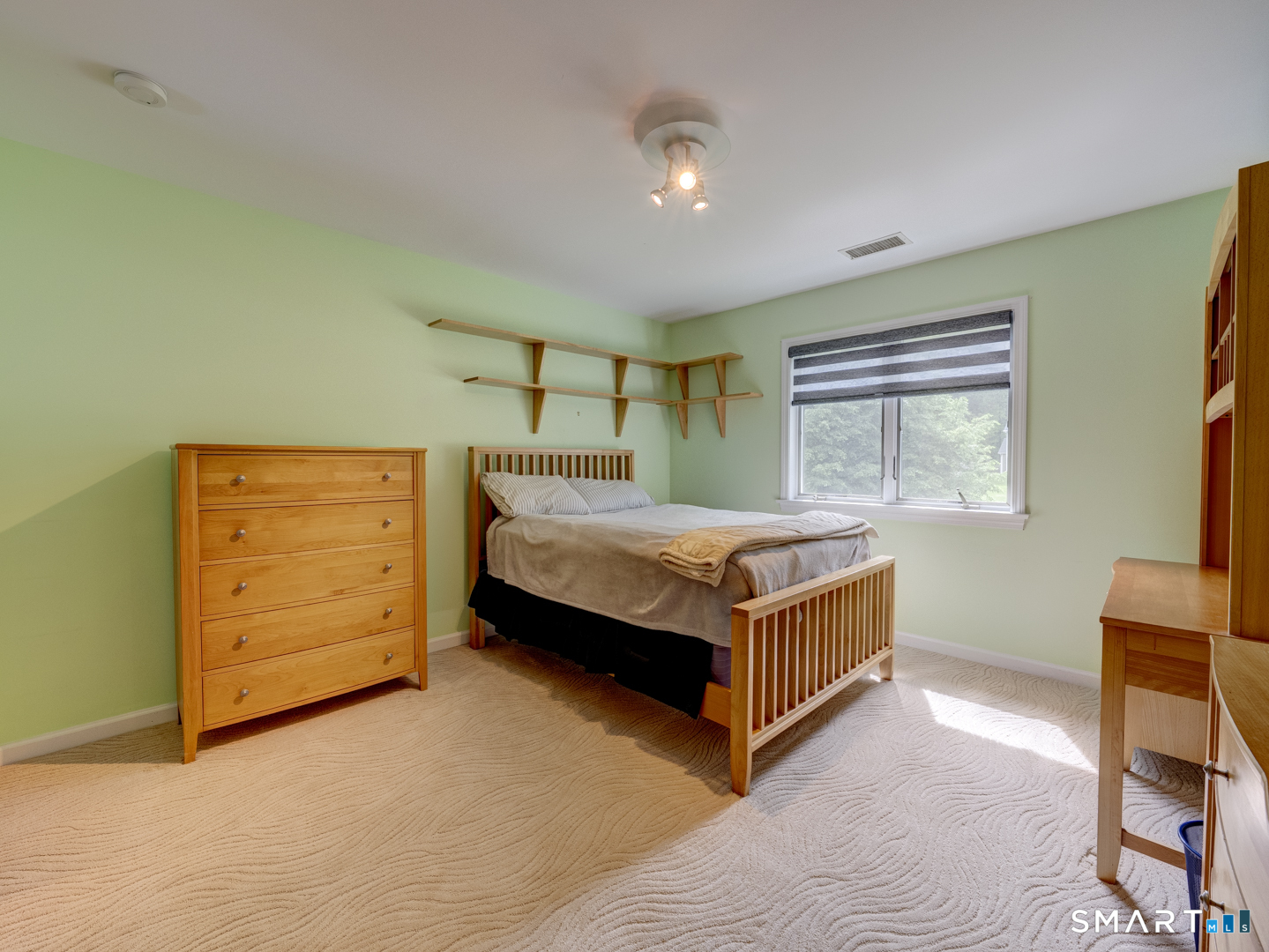 32 Avebury Lane Tolland CT 06084