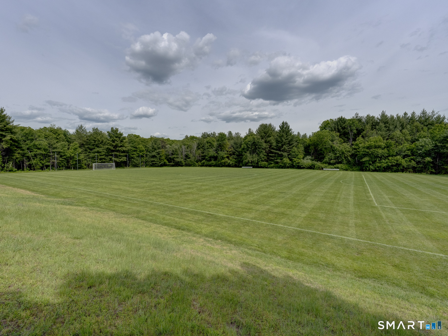 32 Avebury Lane Tolland CT 06084