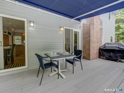 32 Avebury Lane Tolland CT 06084