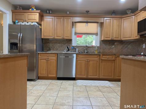 12 Briarwoods Terrace Trumbull CT 06611