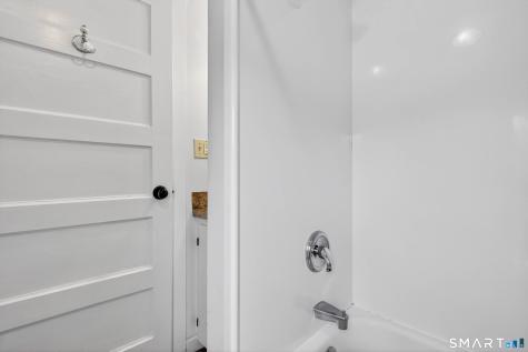 42 Neck Road Madison CT 06443