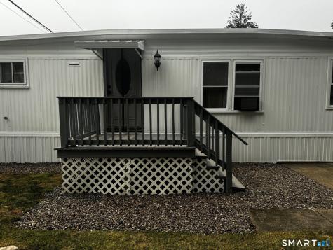 1042 Poquonnock Road Groton CT 06340