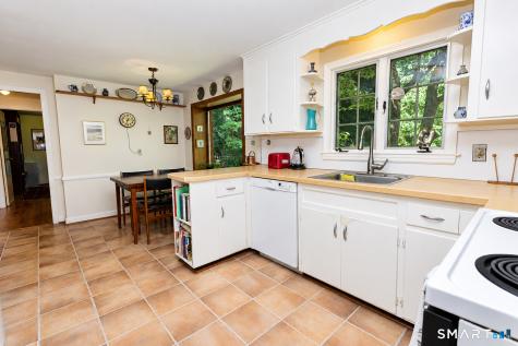 20 Laurel Drive Simsbury CT 06070