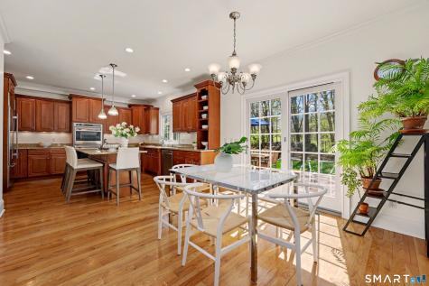 10 Chapman Place Redding CT 06896