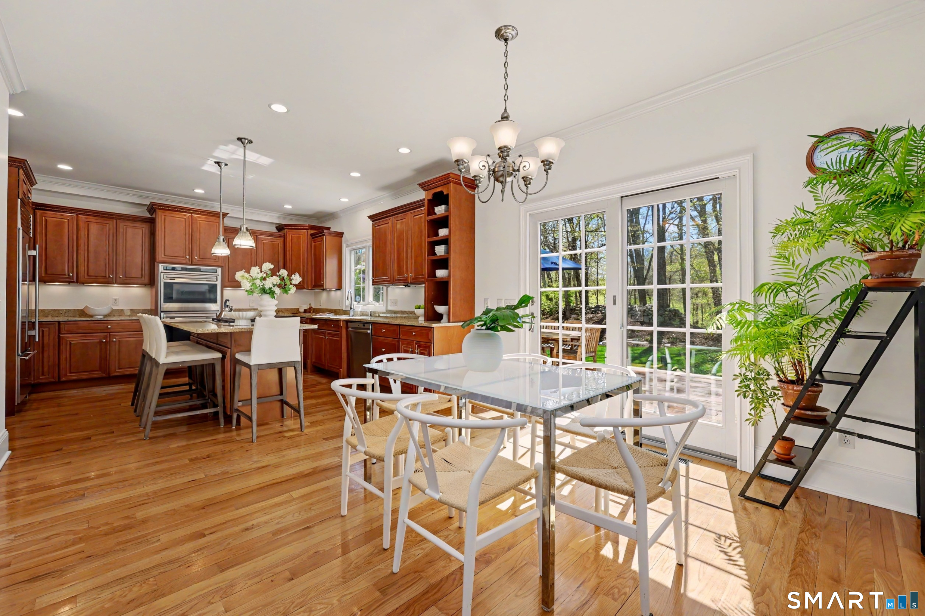 10 Chapman Place Redding CT 06896