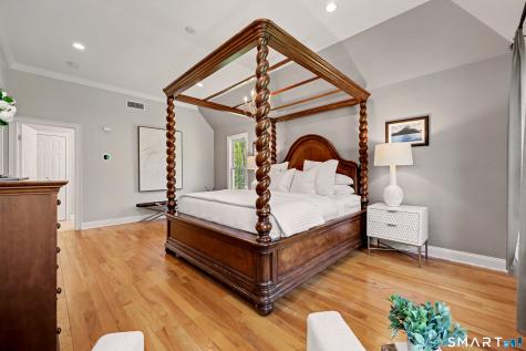 10 Chapman Place Redding CT 06896