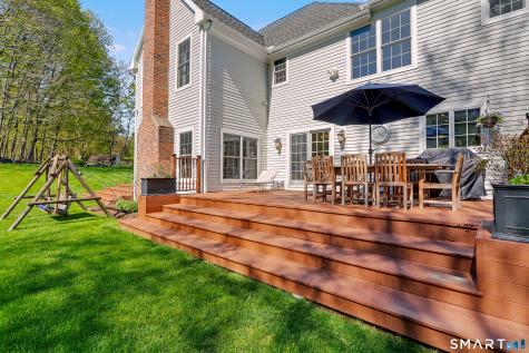 10 Chapman Place Redding CT 06896