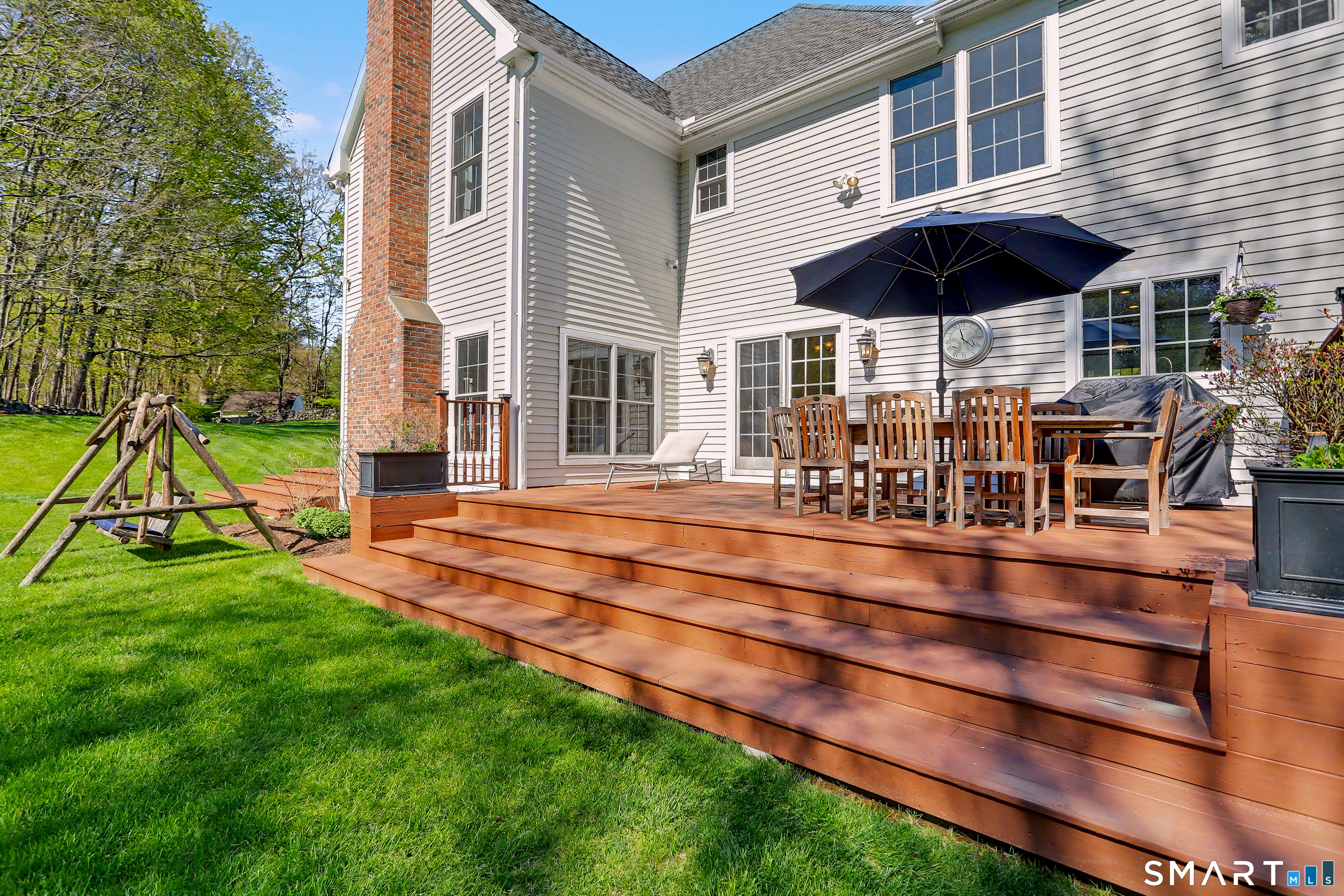 10 Chapman Place Redding CT 06896