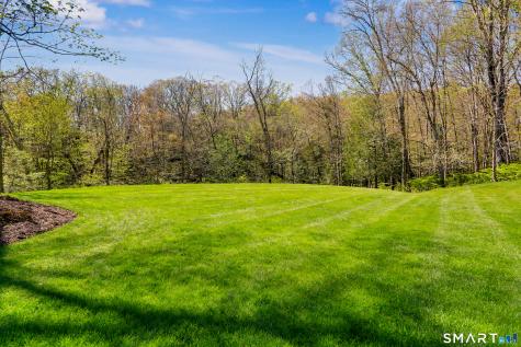 10 Chapman Place Redding CT 06896
