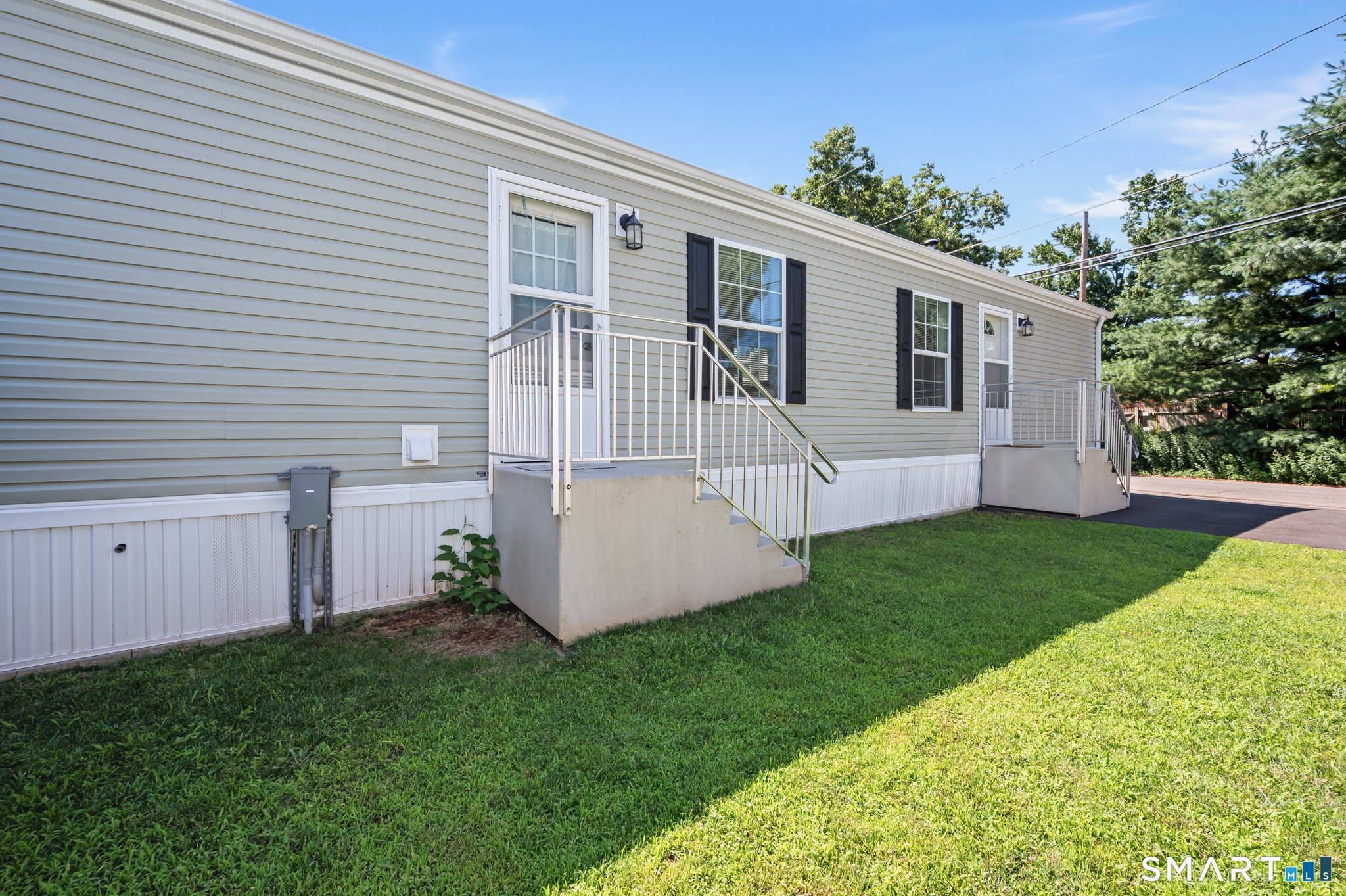 21 Western Sands Bridge Wallingford CT 06492