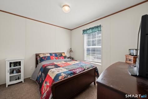 21 Western Sands Bridge Wallingford CT 06492