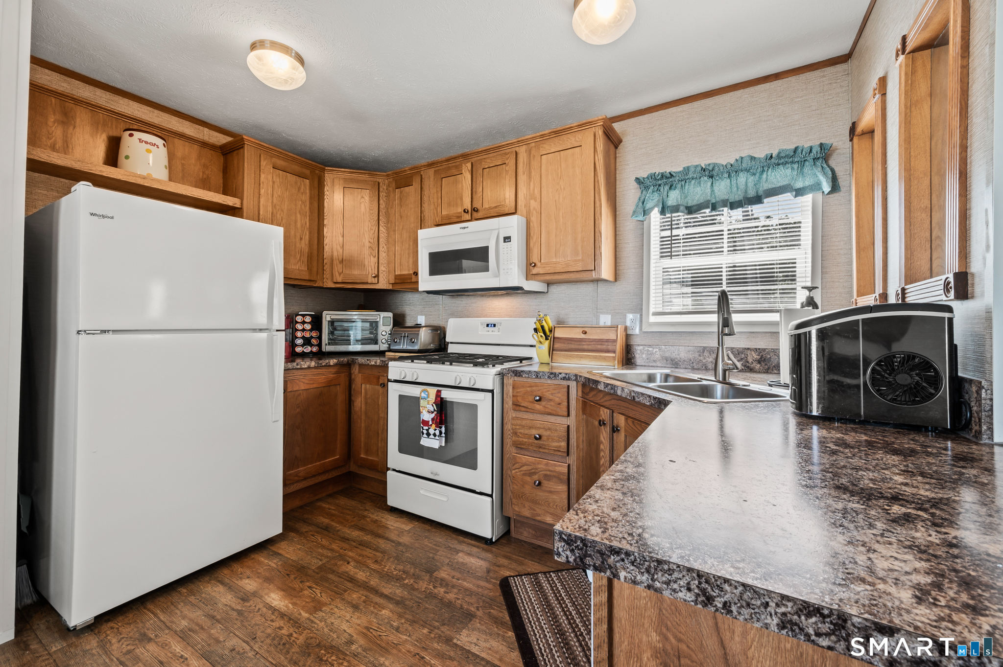 21 Western Sands Bridge Wallingford CT 06492
