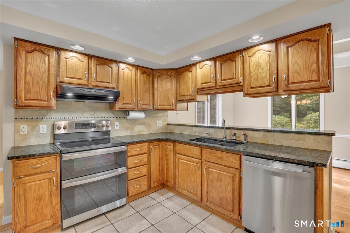 23 Silversmith Road Farmington CT 06085