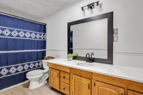 16 Silver Hill Road Derby CT 06418