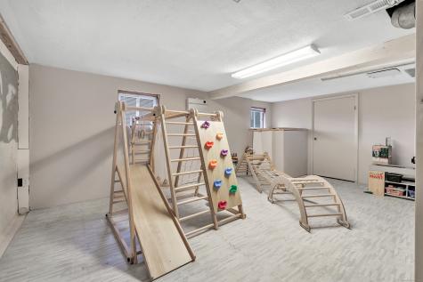 16 Silver Hill Road Derby CT 06418