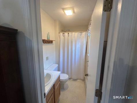 18 Kristen Court East Haven CT 06513