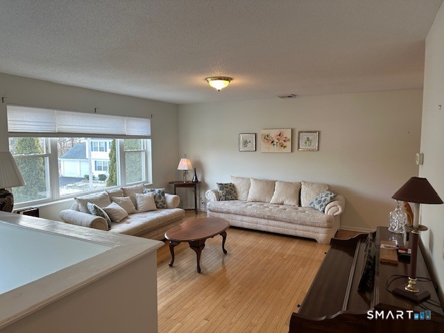 18 Kristen Court East Haven CT 06513