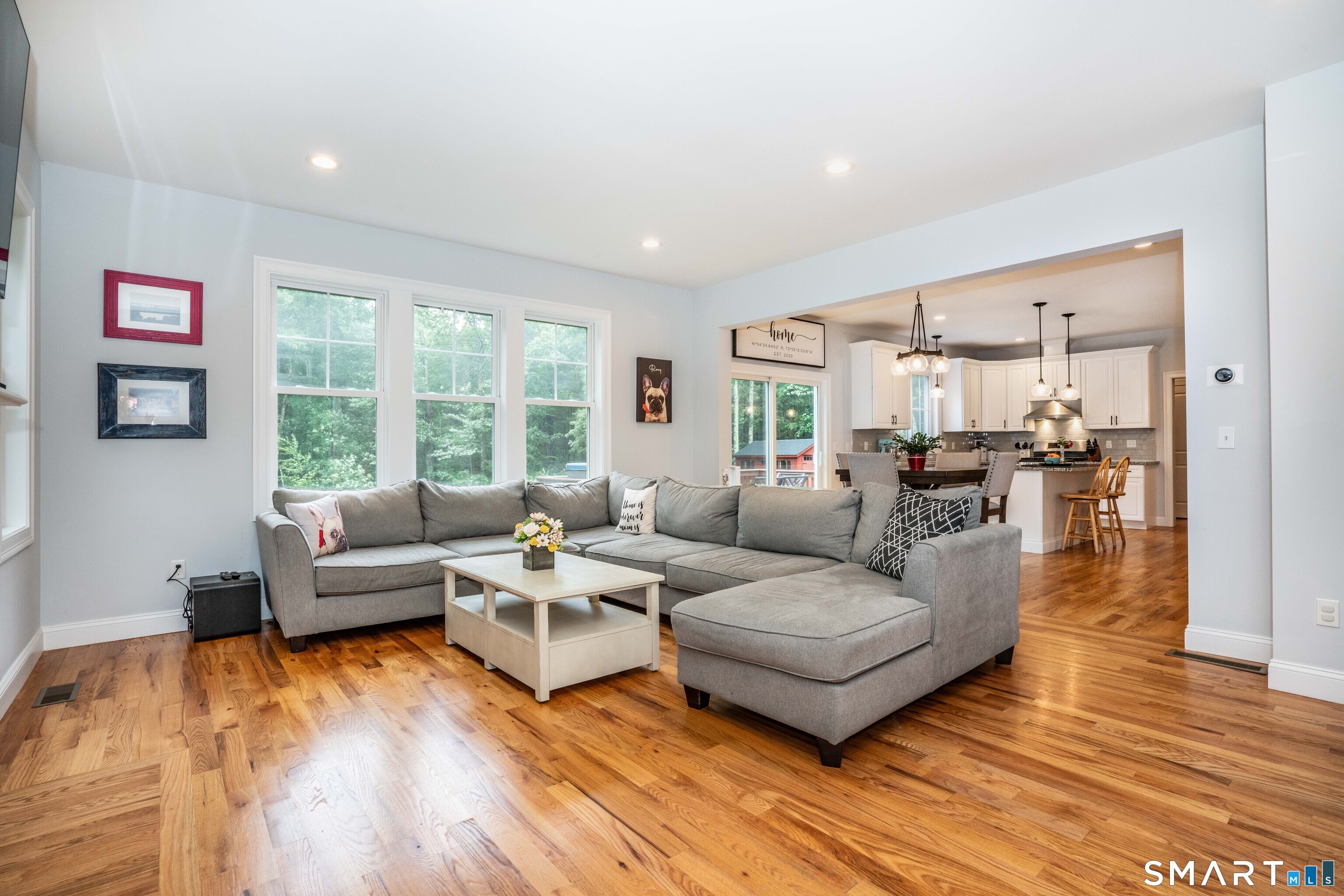 8 Windmill Lane Canton CT 06019