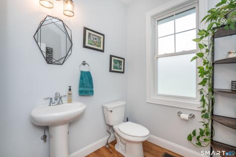8 Windmill Lane Canton CT 06019