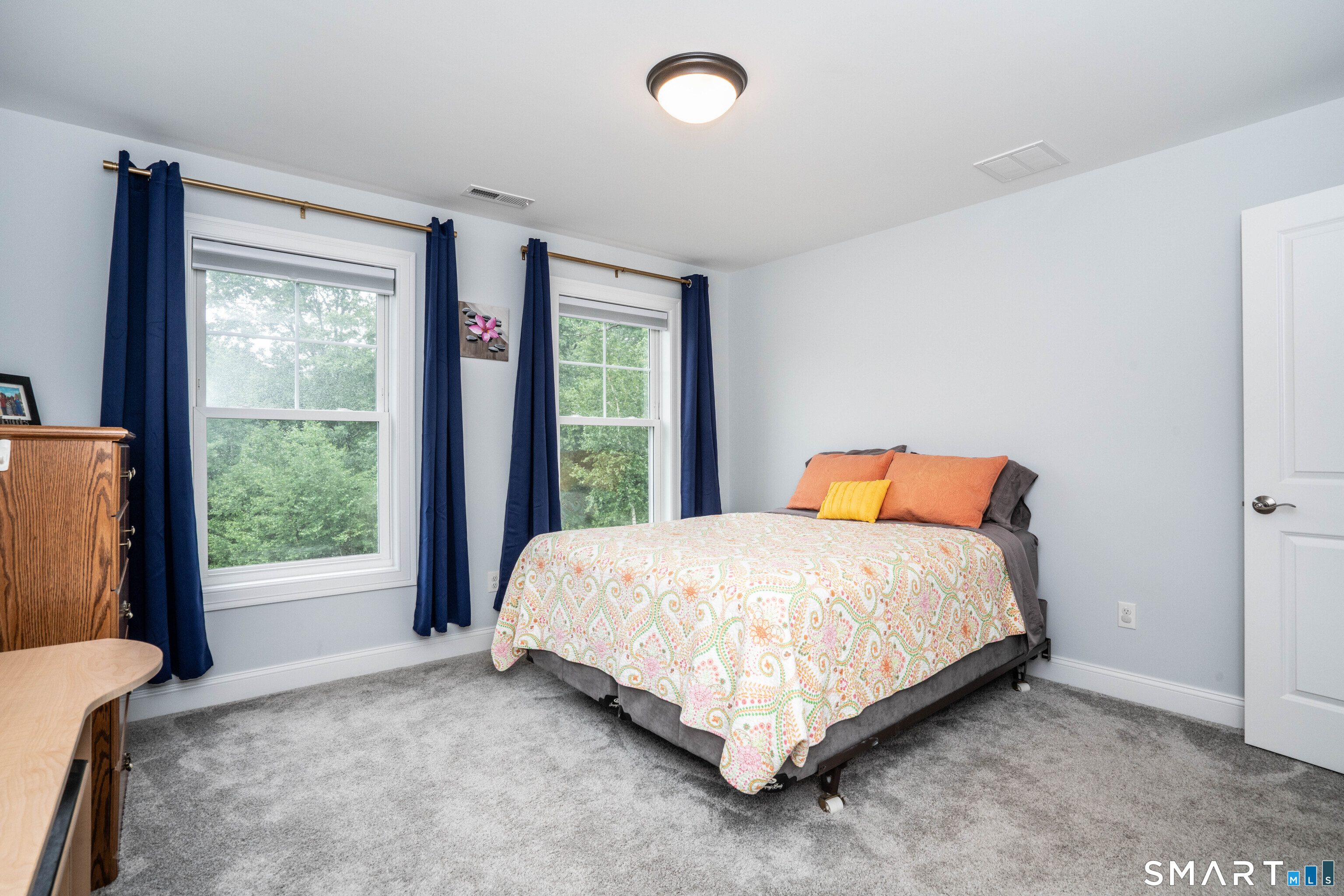 8 Windmill Lane Canton CT 06019