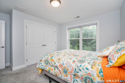 8 Windmill Lane Canton CT 06019