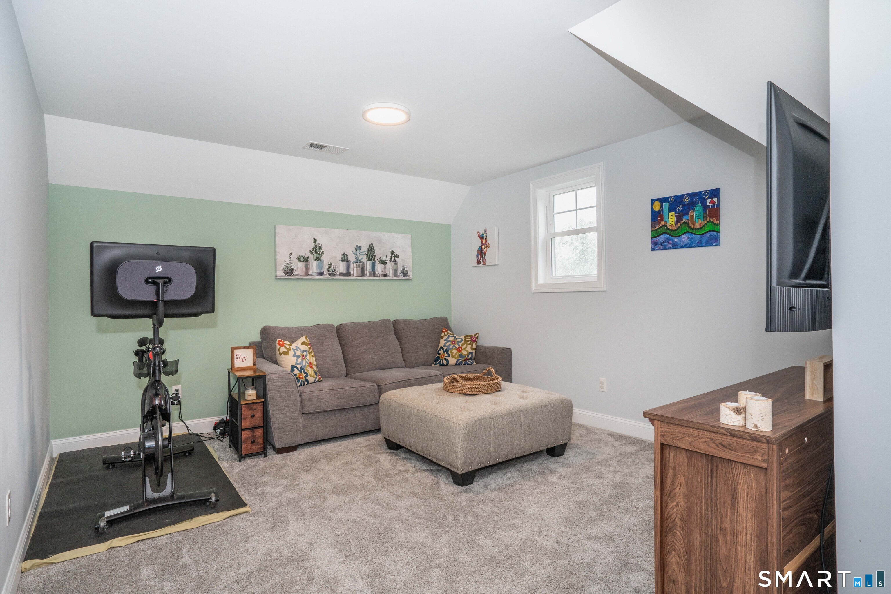8 Windmill Lane Canton CT 06019