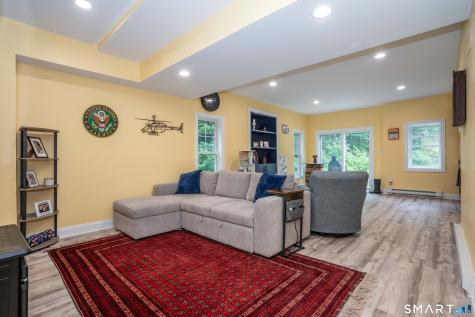 8 Windmill Lane Canton CT 06019
