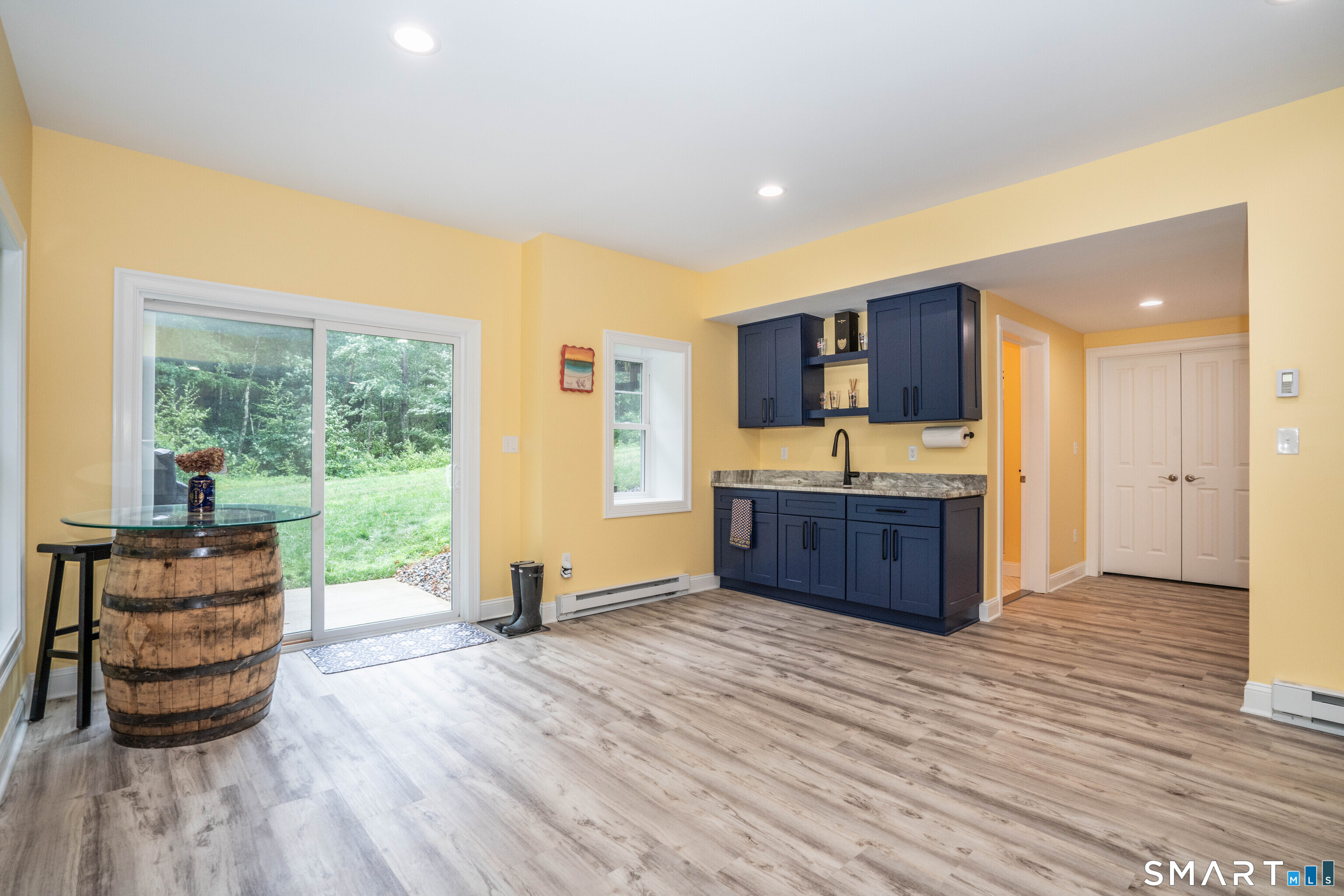 8 Windmill Lane Canton CT 06019