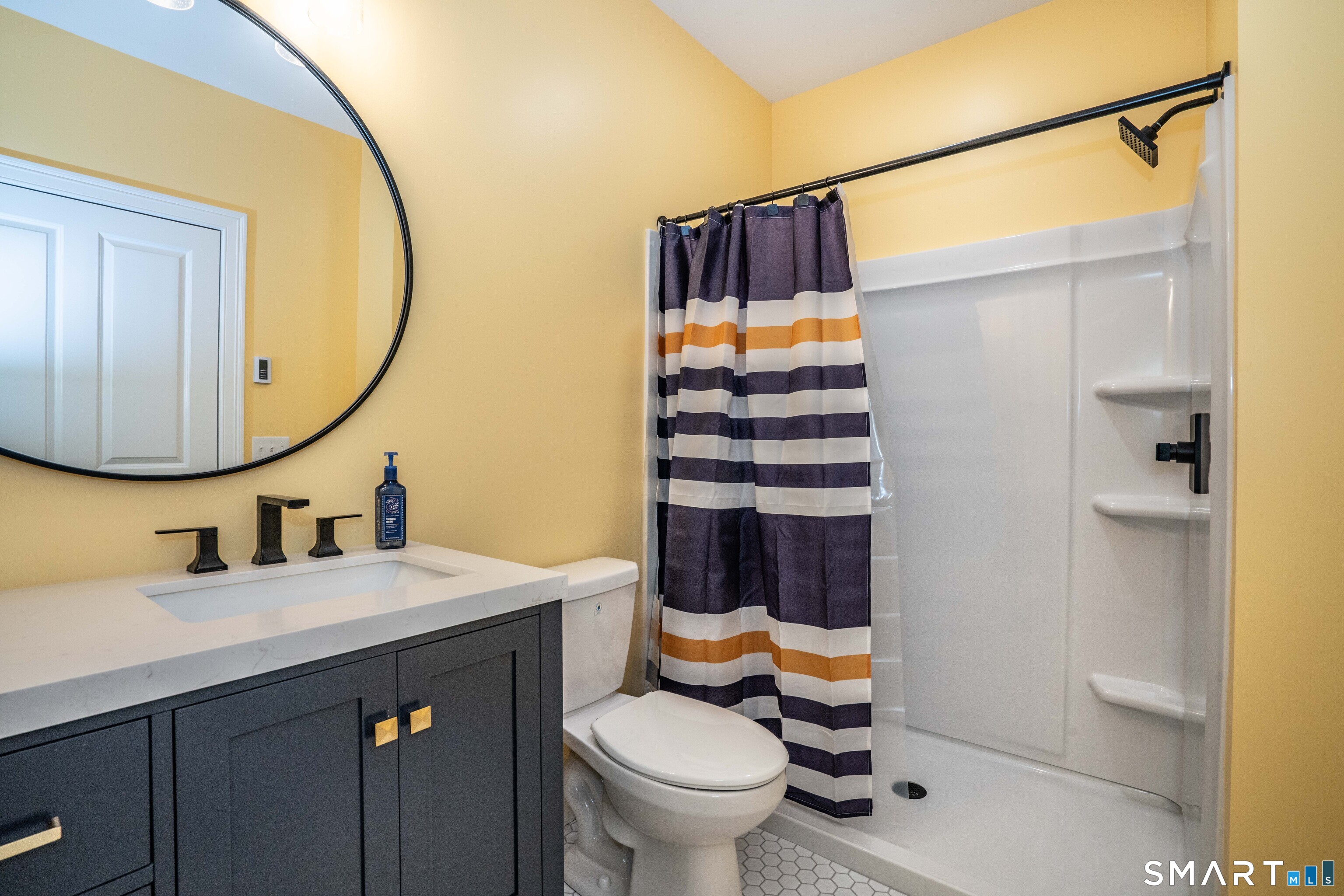 8 Windmill Lane Canton CT 06019