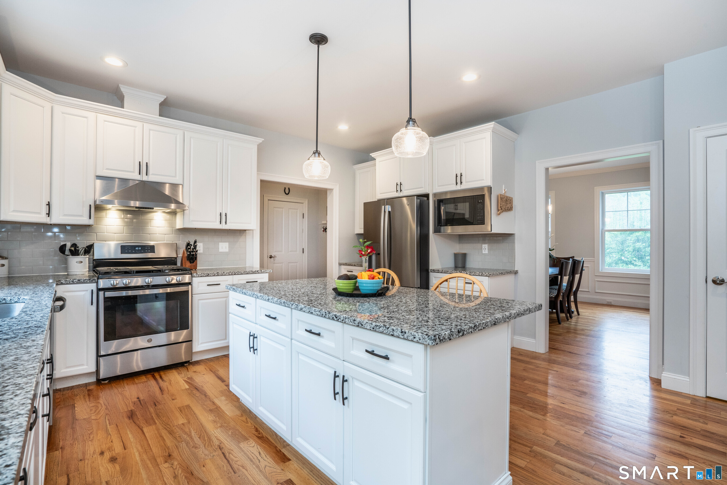 8 Windmill Lane Canton CT 06019