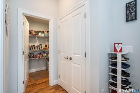 8 Windmill Lane Canton CT 06019